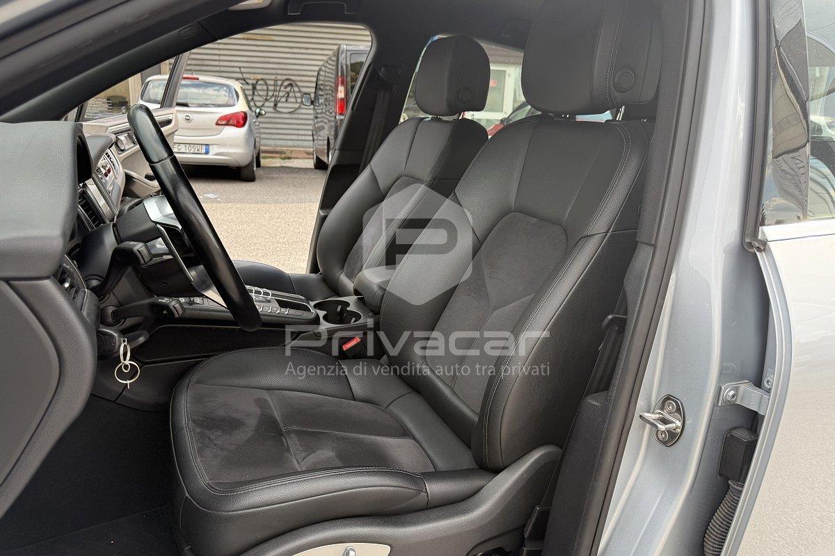 PORSCHE Macan 3.0 S