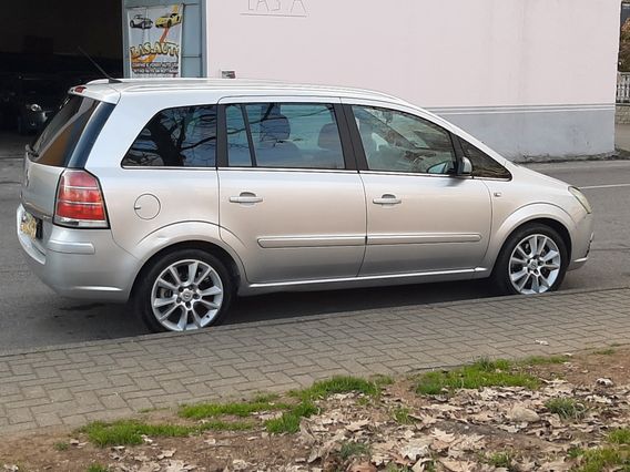 Opel Zafira 1.9 16V CDTI 150CV aut. Cosmo 7 POSTI A 2999 EURO