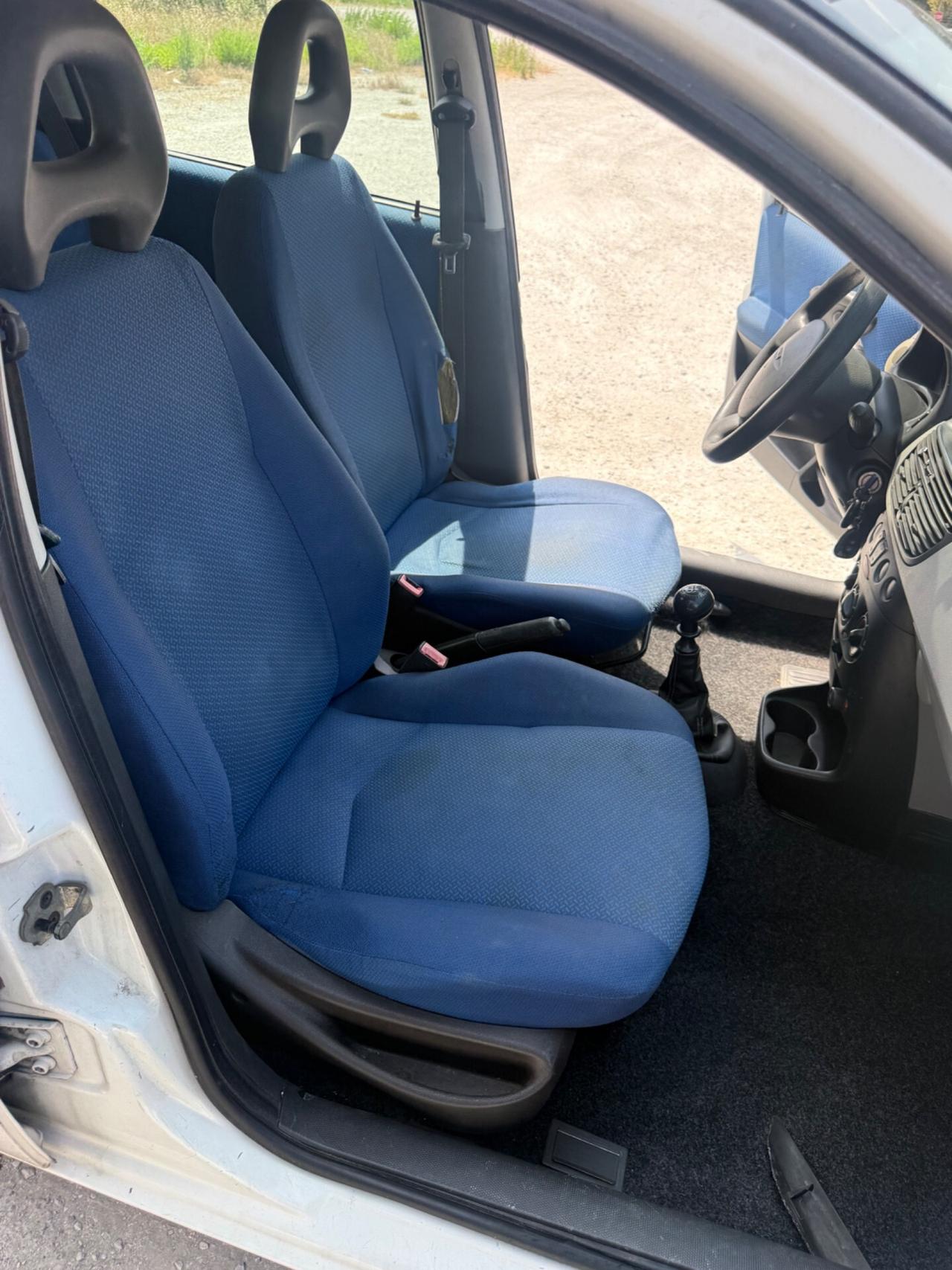Fiat Punto 5porte 1.2 Benzina Neopatentati UNIPROPRIETÀ