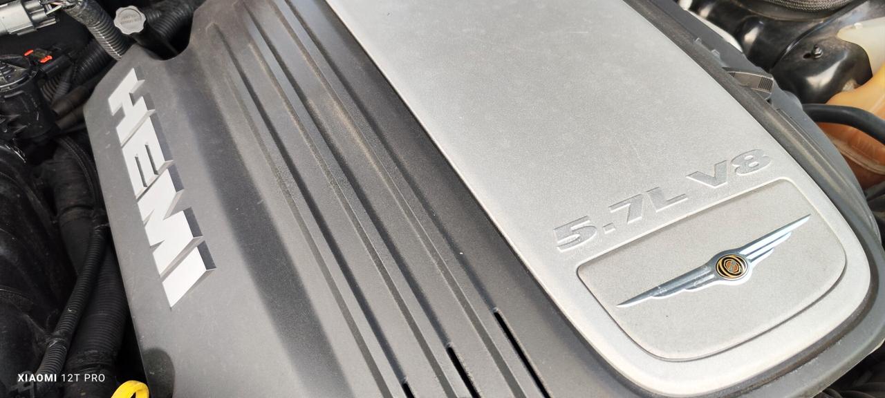RARA Chrysler 300C (5.700 V8 340cv HEMI) AWD