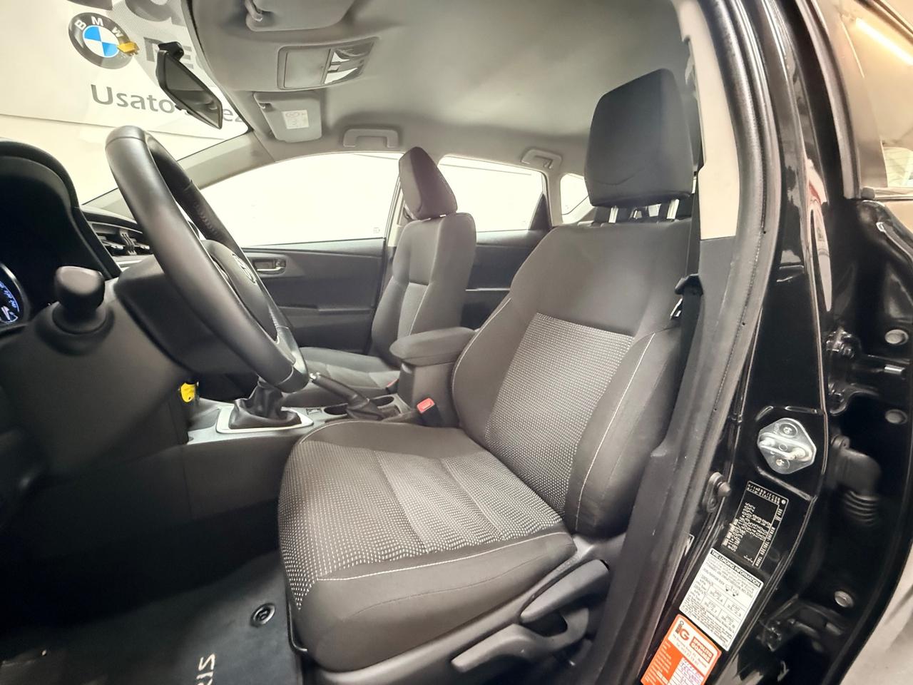 Toyota Auris 2.0 D-4D 124cv 05/2015 Neopatentati Euro 5B