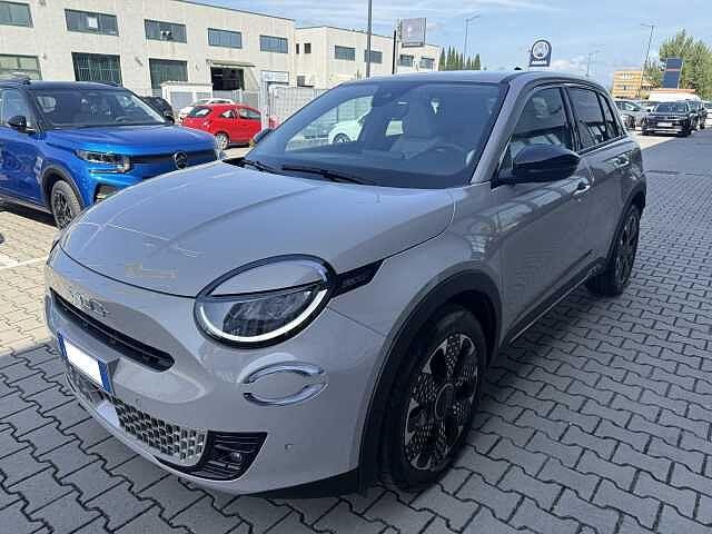 Fiat 600 Hybrid Hybrid 100 CV DCT MHEV La Prima