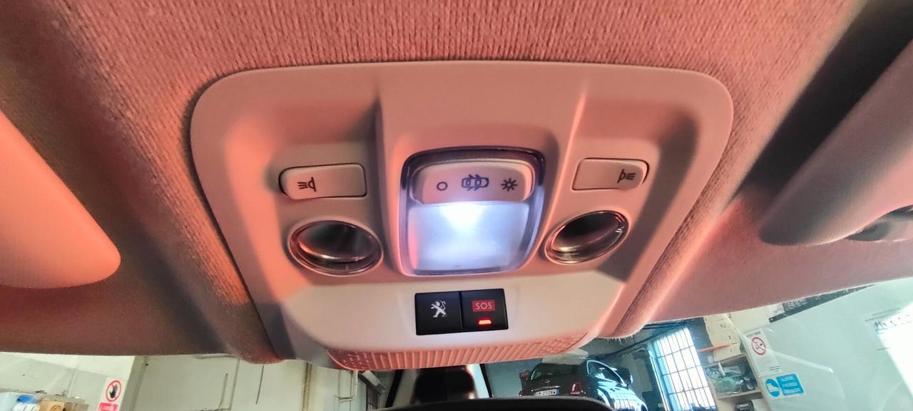 Peugeot 208 BlueHDi 100 S&S 5 porte Allure