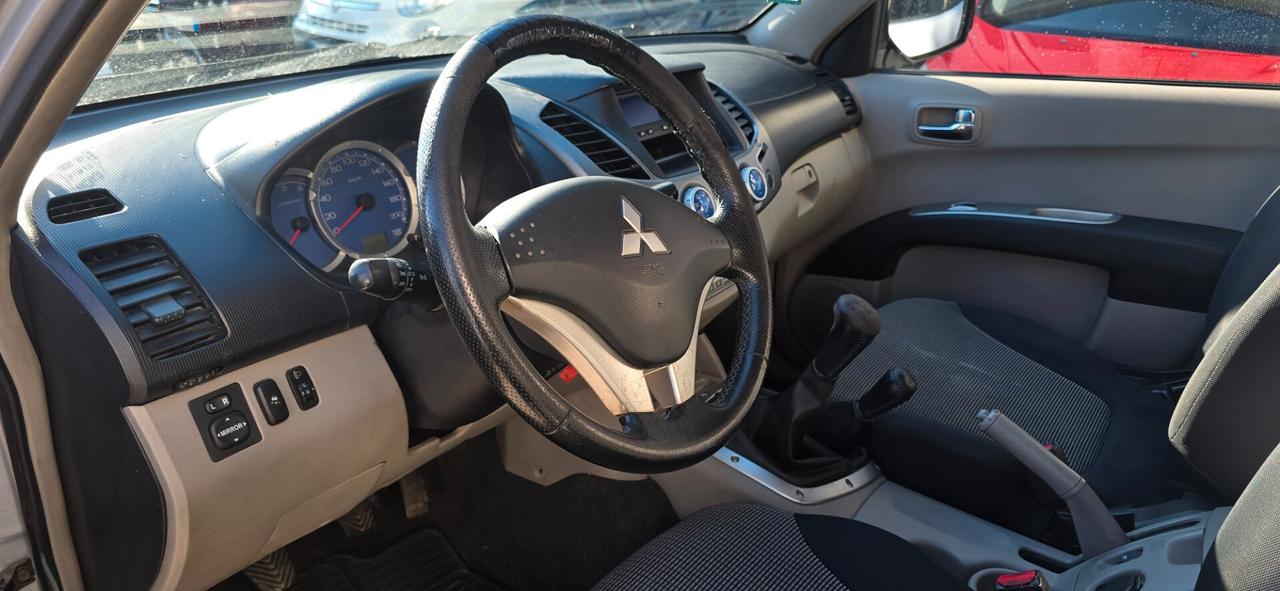 Mitsubishi L200 2.5 DI-D/136CV Double Cab Intense