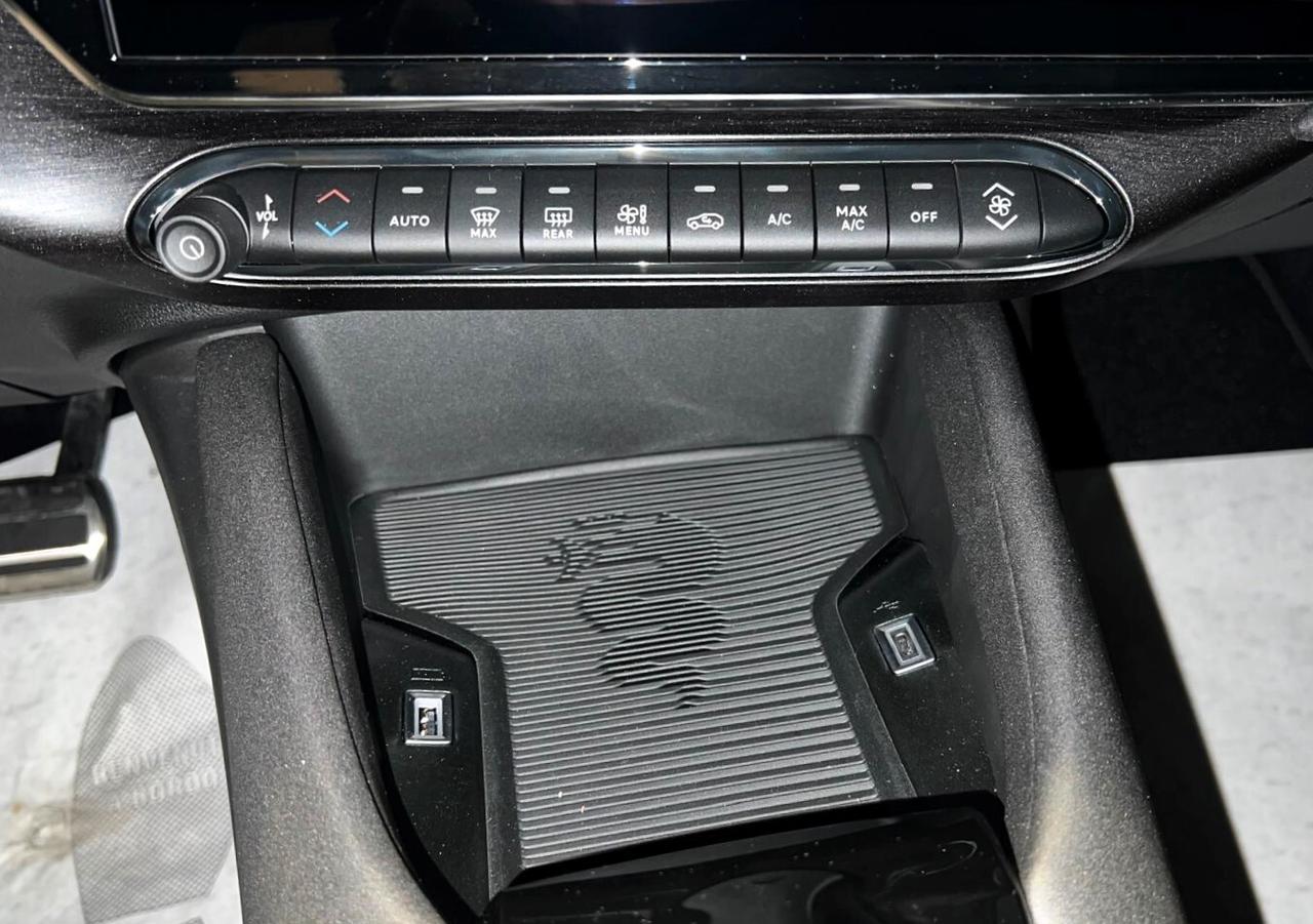 Alfa Romeo Junior 1.2 145 CV Hybrid eDCT6 Ti