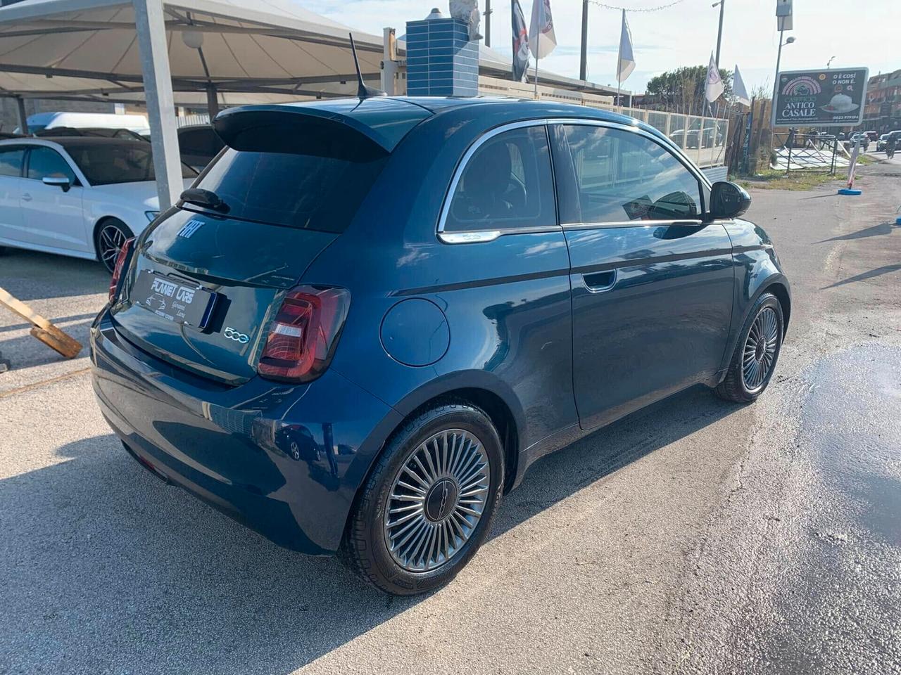 Fiat 500 E icon uniprò
