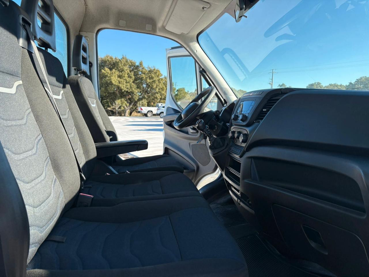 Iveco Daily RIBALTABILE TRILATERALE 35C12