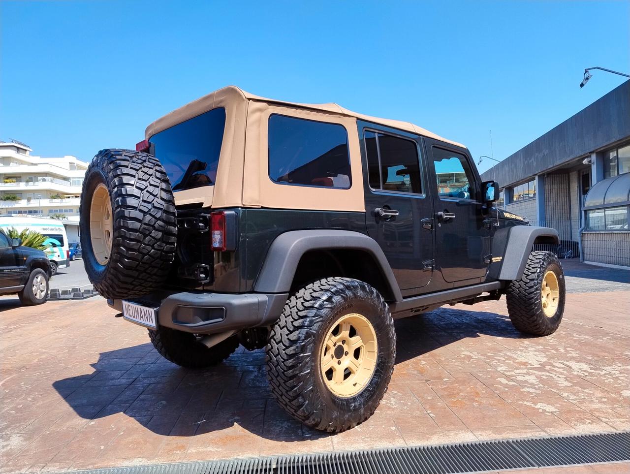 Jeep Wrangler Unlimited 2.8 CRD DPF Sahara Auto