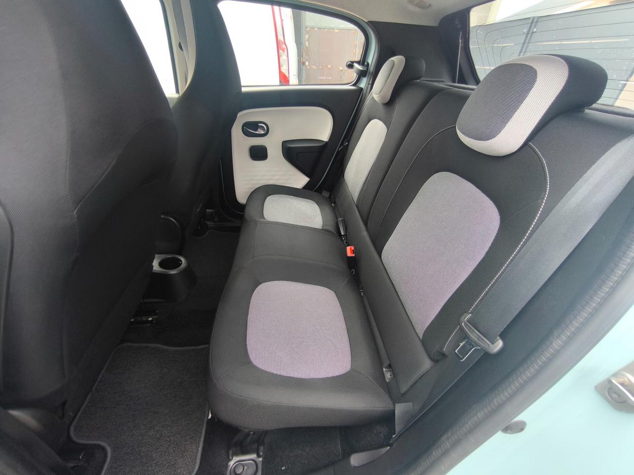 TWINGO ZEN ELETRIC-KM 48000-UNIPROPRIETARIO
