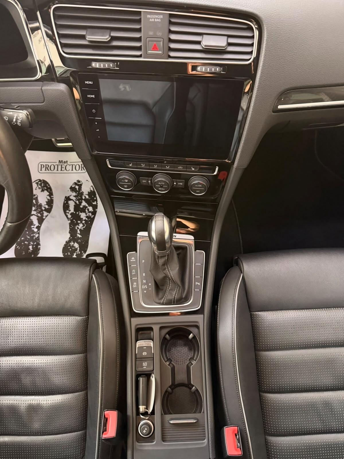 Volkswagen Golf 7.5 R 2.0 TSI DSG - GARANZIA