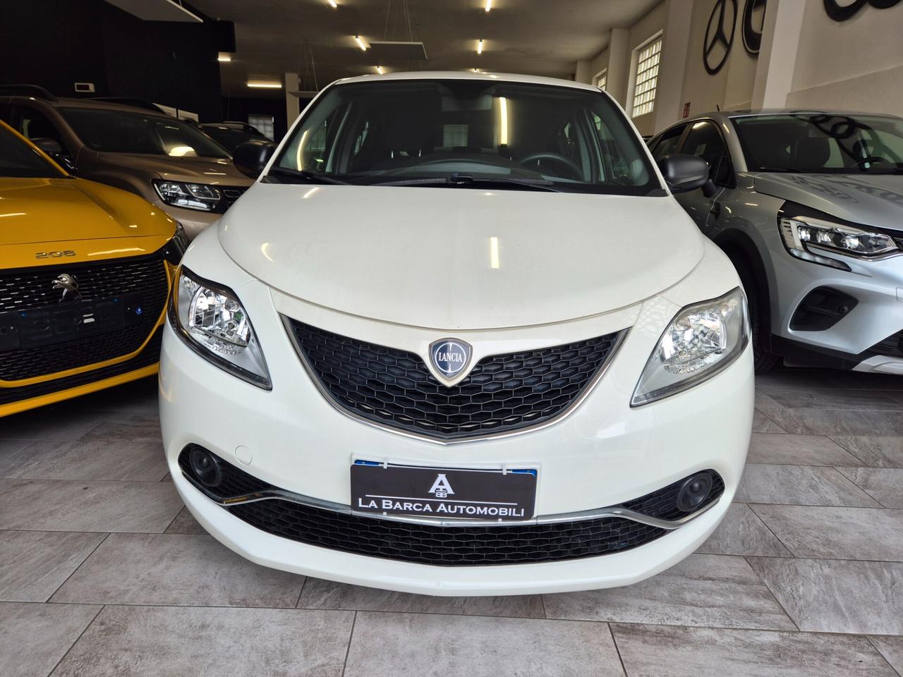 Lancia Ypsilon 1.2 69 CV 5 porte GPL Ecochic Silver