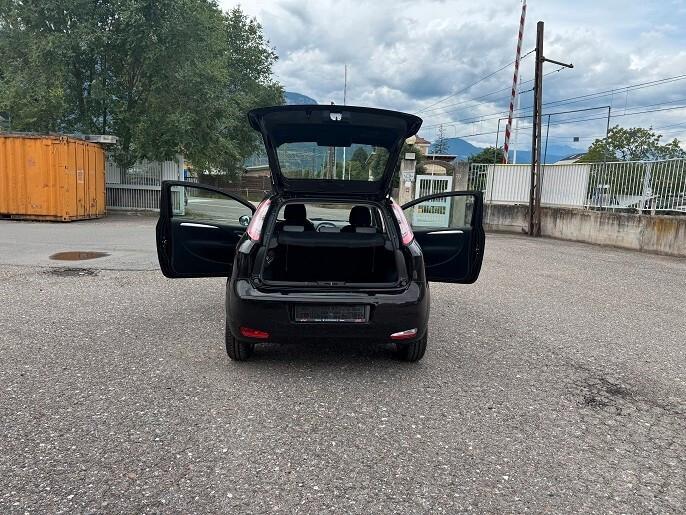 Fiat Punto Evo 1.4 5 porte S&S Blue&Me