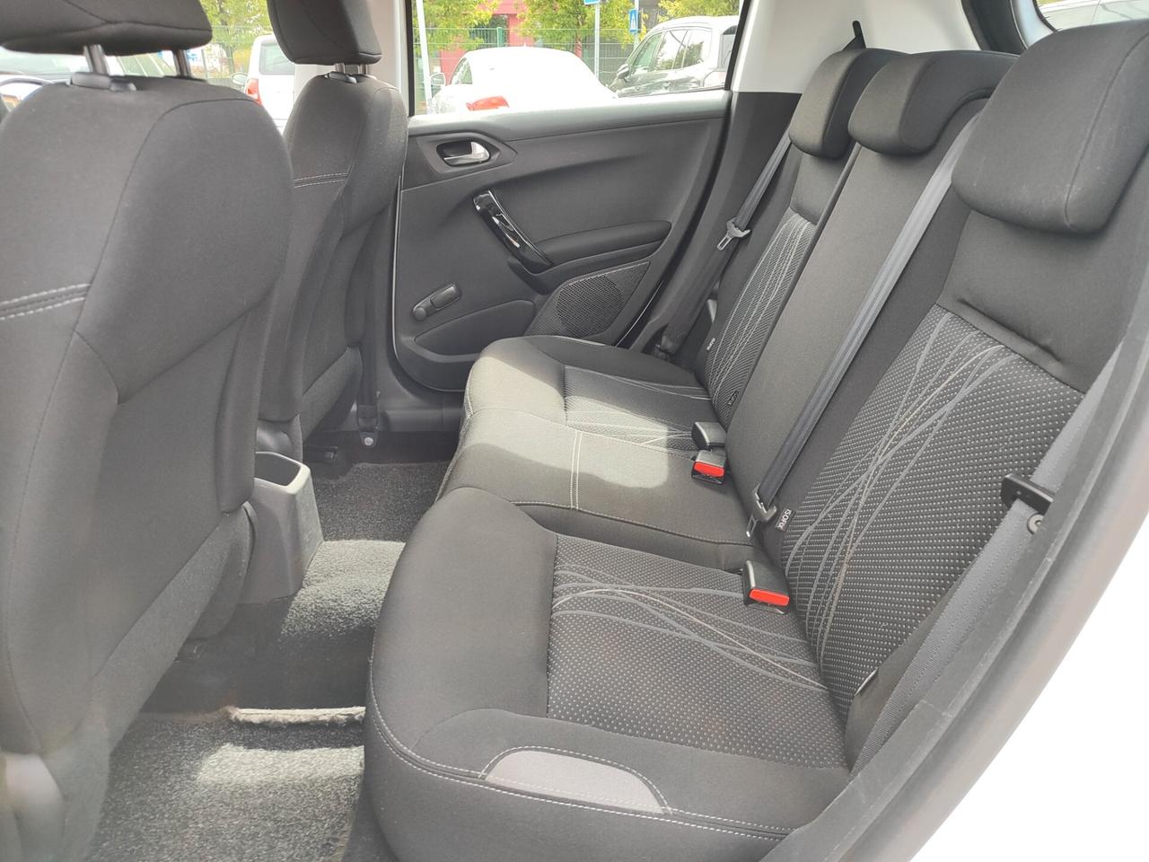 Peugeot 208 PureTech 82 5 porte Access