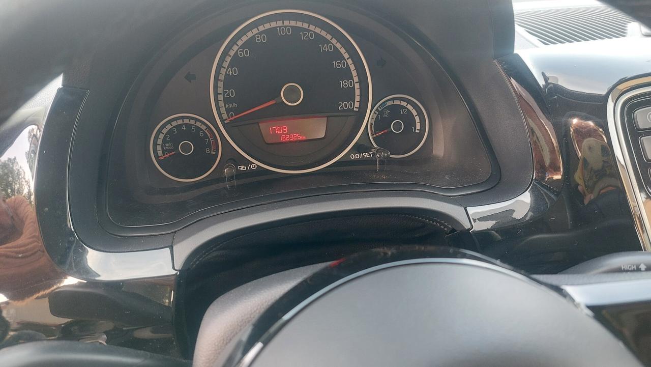 Volkswagen up! 1.0 5p. eco move BlueMotion Technology