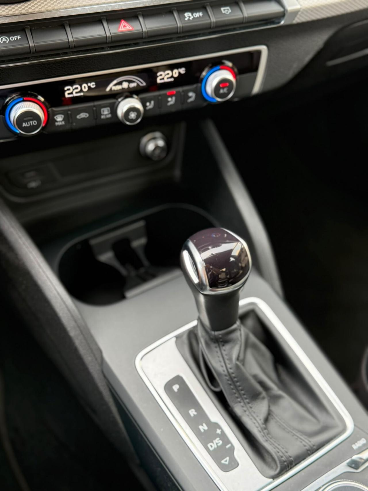 Audi Q2 35 TDI S tronic Business Plus