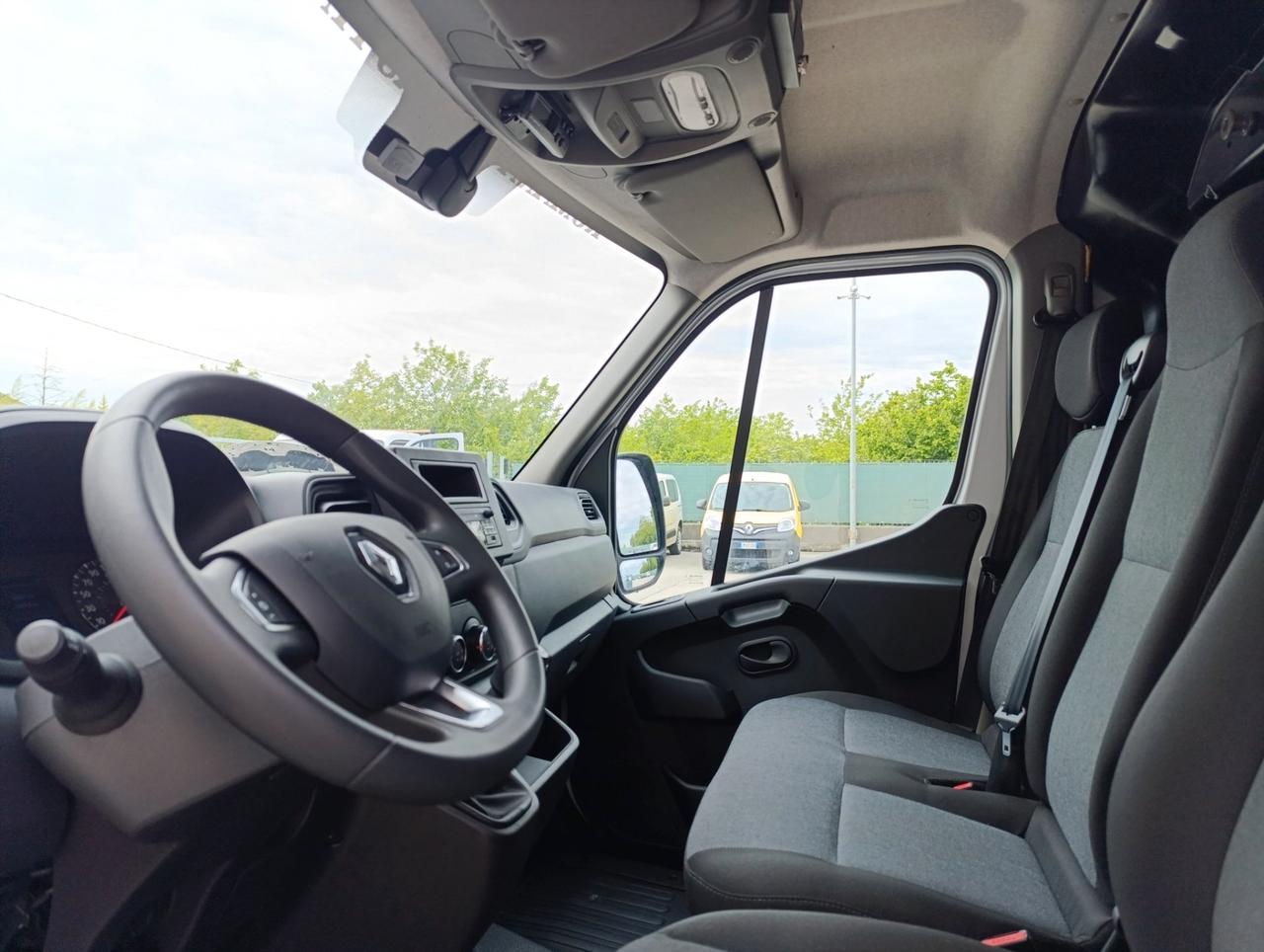 RENAULT Master T35 2.3 dci 135cv L3H2 Advance