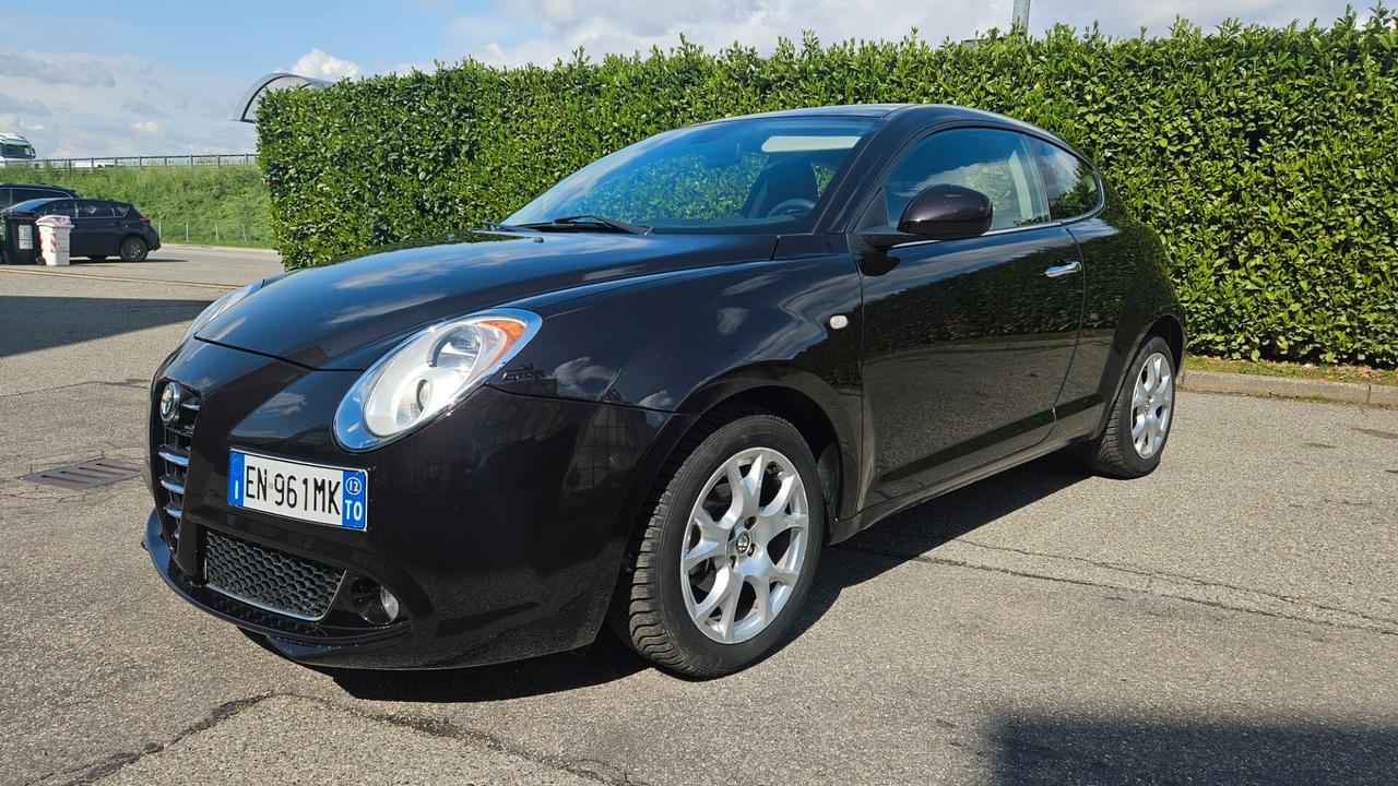 Alfa Romeo MiTo 1.4 105 CV M.air S&S Distinctive Sport Pack