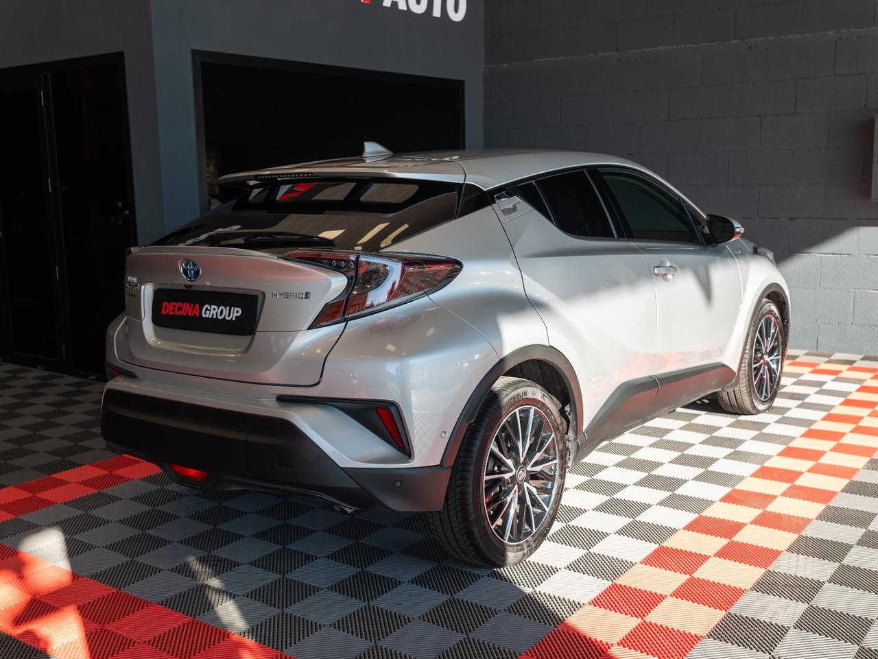 Toyota C-HR 1.8 Hybrid E-CVT Lounge 98 cv