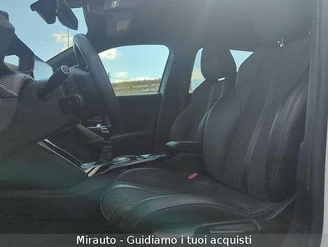 Peugeot 2008 2008 PureTech 130 S&S GT