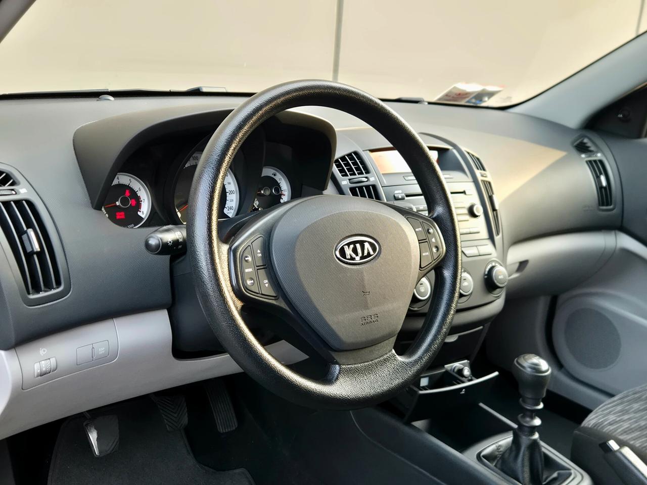 Kia Ceed cee'd 1.4 109CV 5p. LX