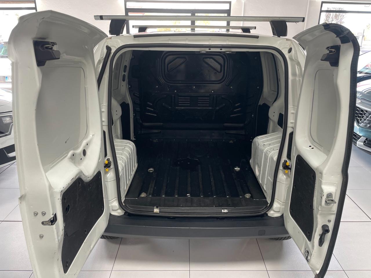 Fiat Fiorino 1.3 MJT 95CV Cargo SX