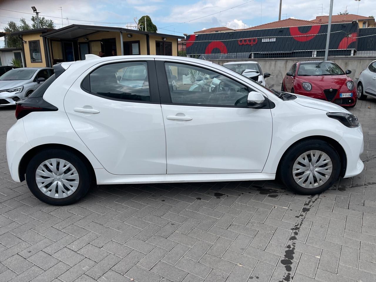 Toyota Yaris 1.5 Hybrid 5 porte Automatica