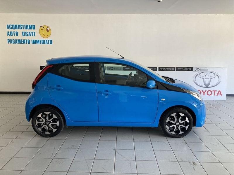 Toyota Aygo Connect 1.0 VVT-i 72 CV 5 porte x-fun