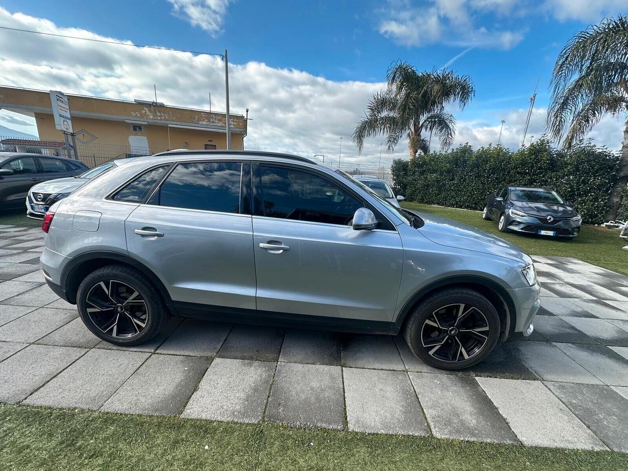 Audi Q3 2.0 TDI 150 CV QUATTRO S tronic FARI LED-NAVIG-CERCHIO IN LEGA TOP