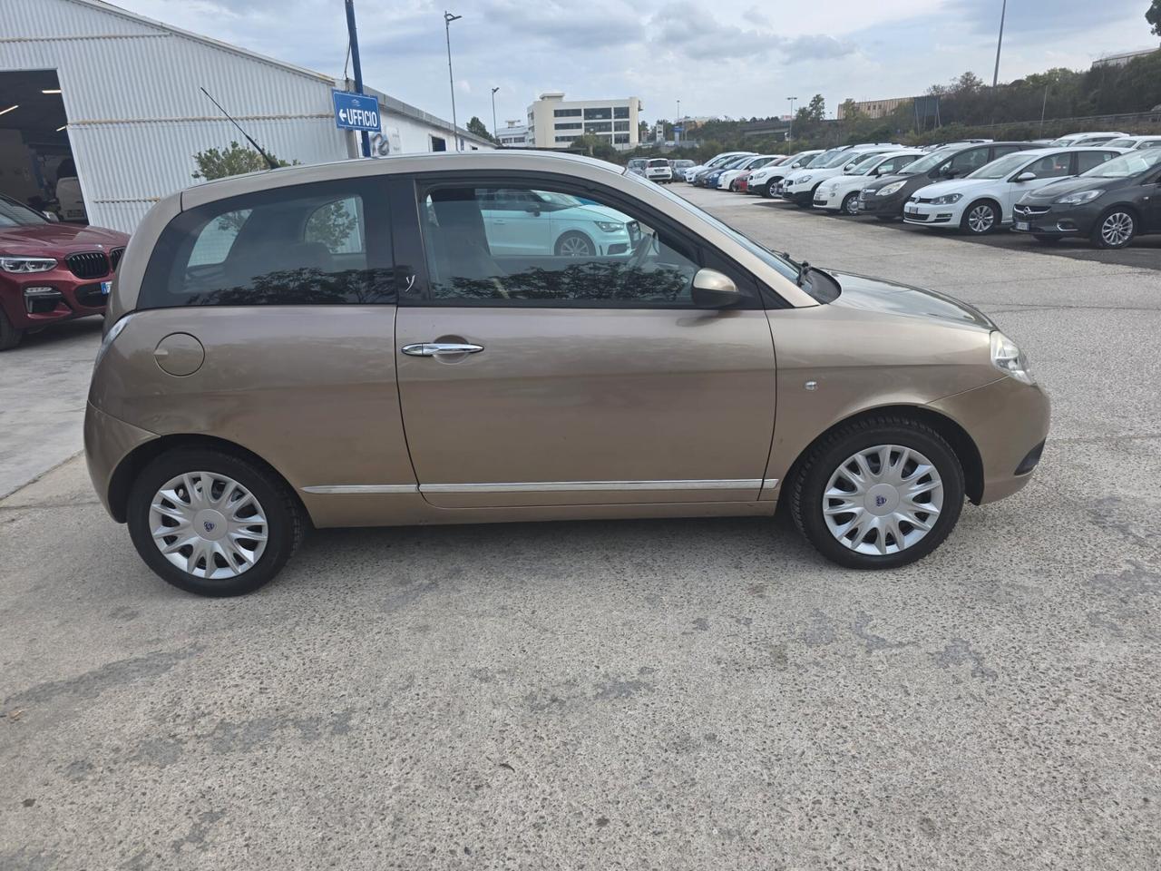 Lancia Ypsilon 1.2 Oro