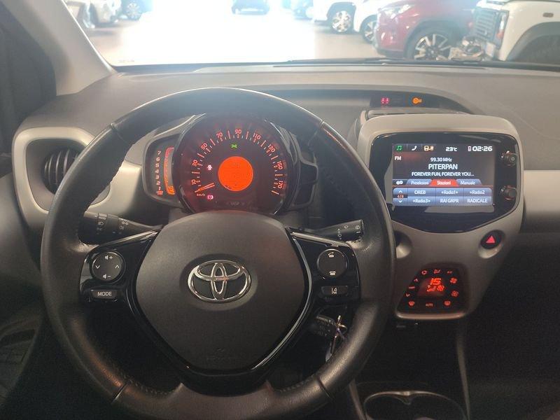 Toyota Aygo 1.0 VVT-i 69 CV 5 porte x-play