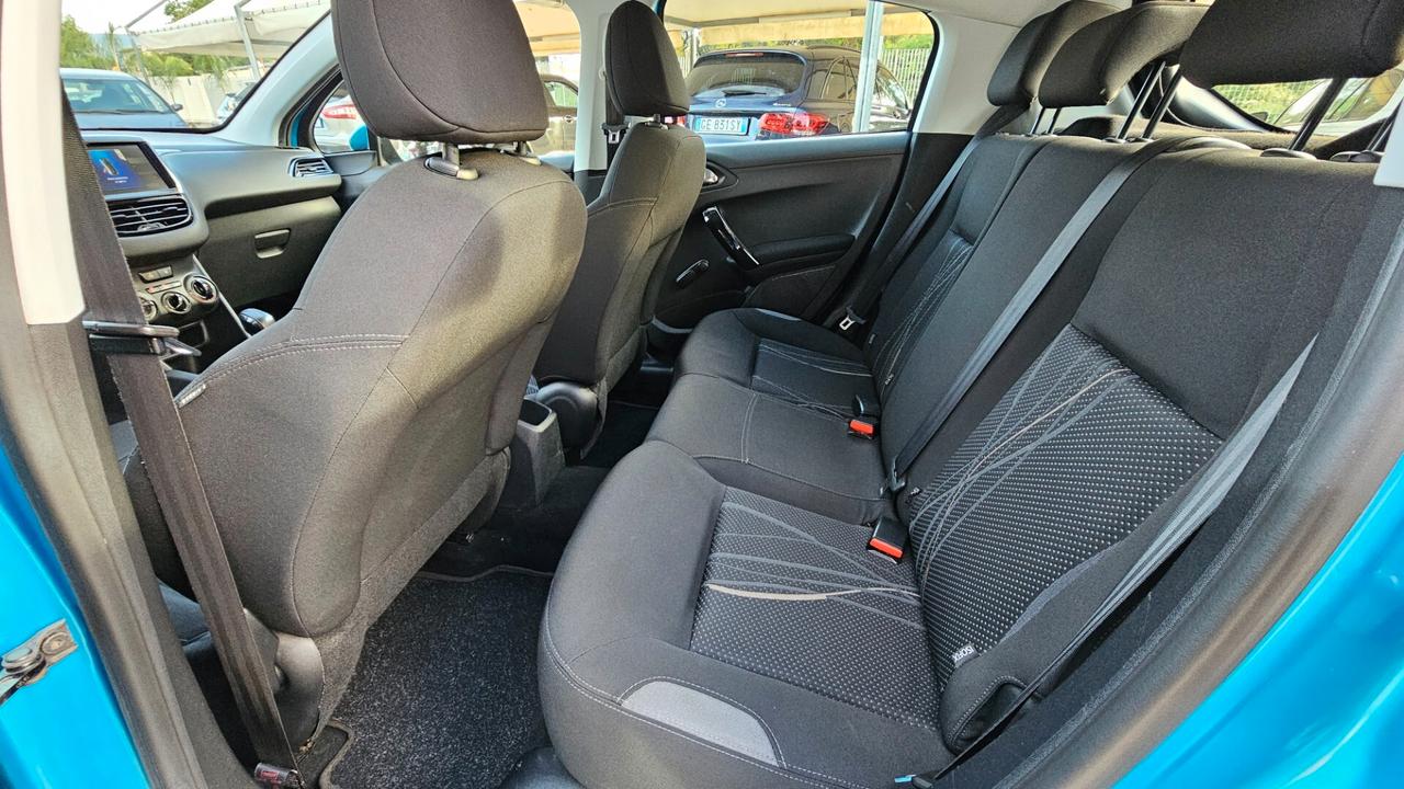 Peugeot 208 1.2 VTi 82 CV 5 porte Allure