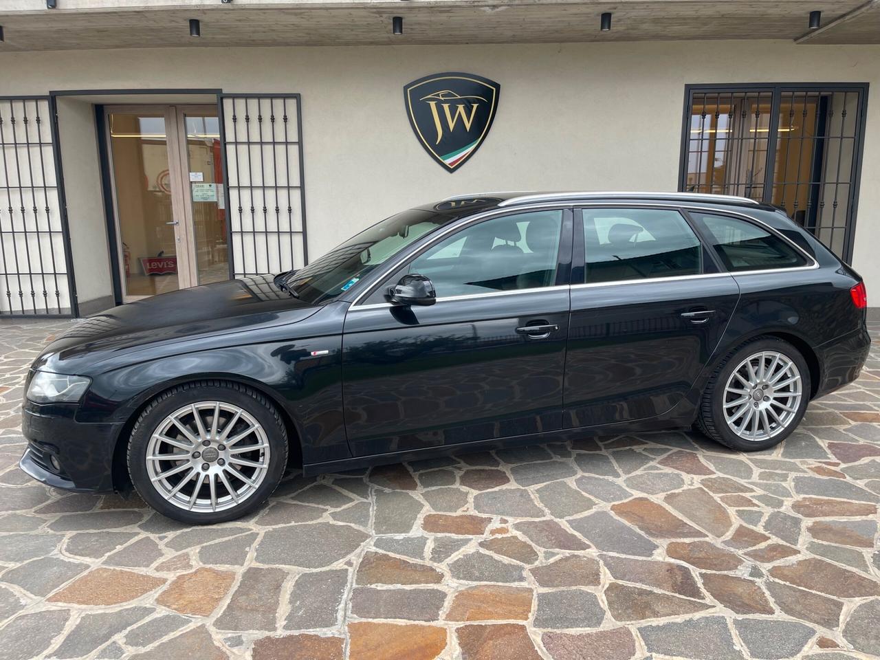 Audi A4 Avant 2.0 TDI 143CV S-Line