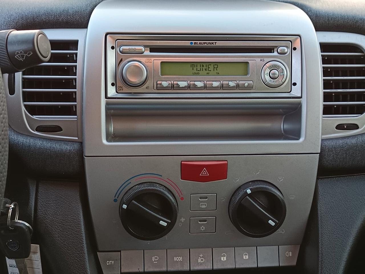 Lancia Ypsilon 2012 - 1.3 MJT ok neop. Lb automobili