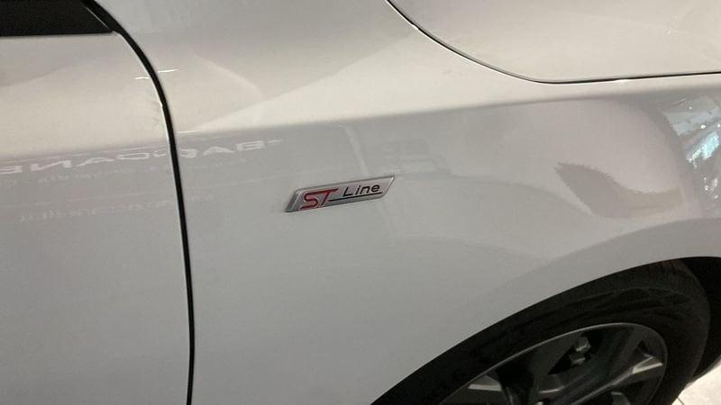 Ford Focus 1.5 EcoBlue 115 CV automatico 5p. ST-Line
