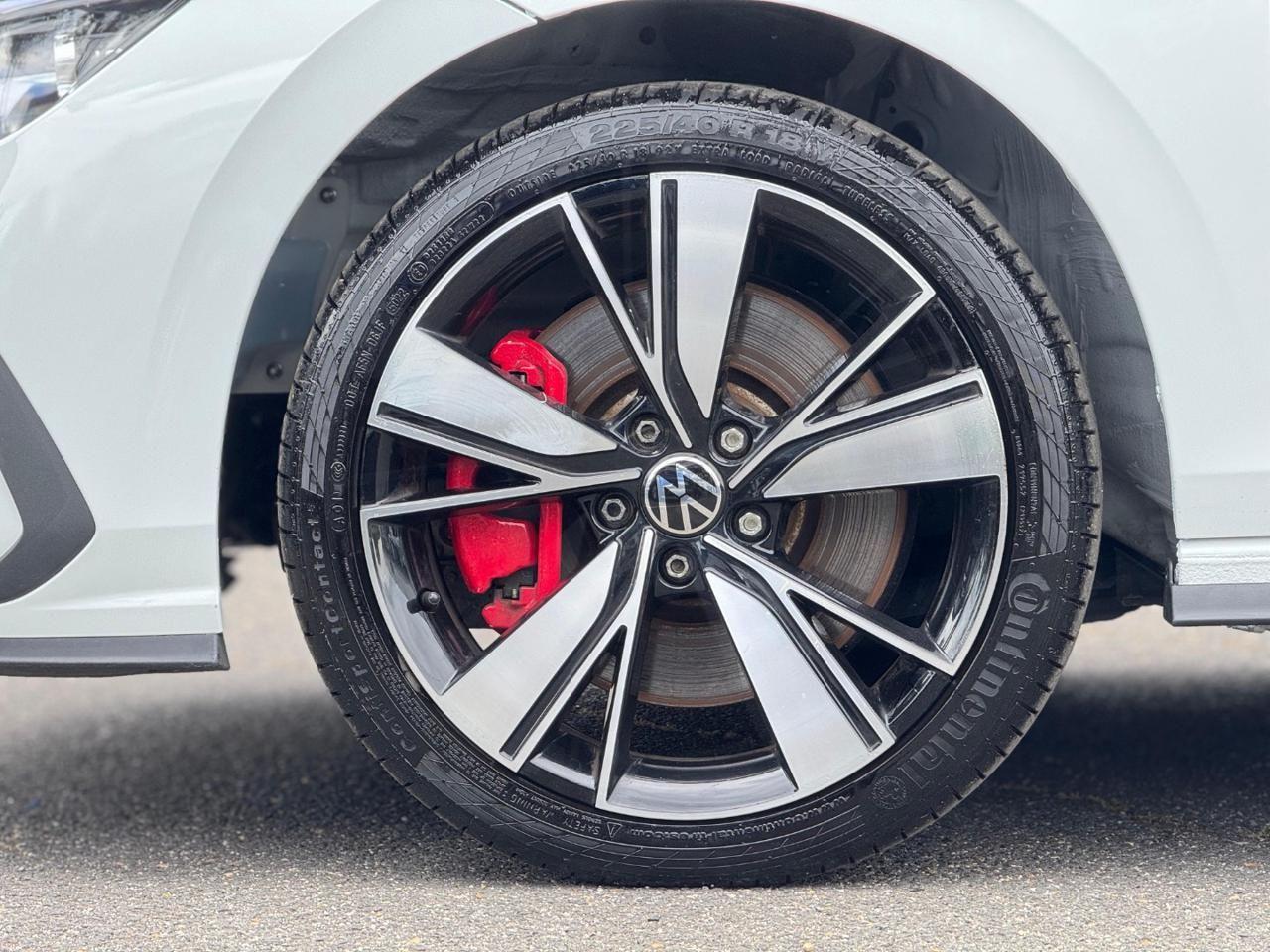 VOLKSWAGEN Golf GTE 245cv Finanziabile