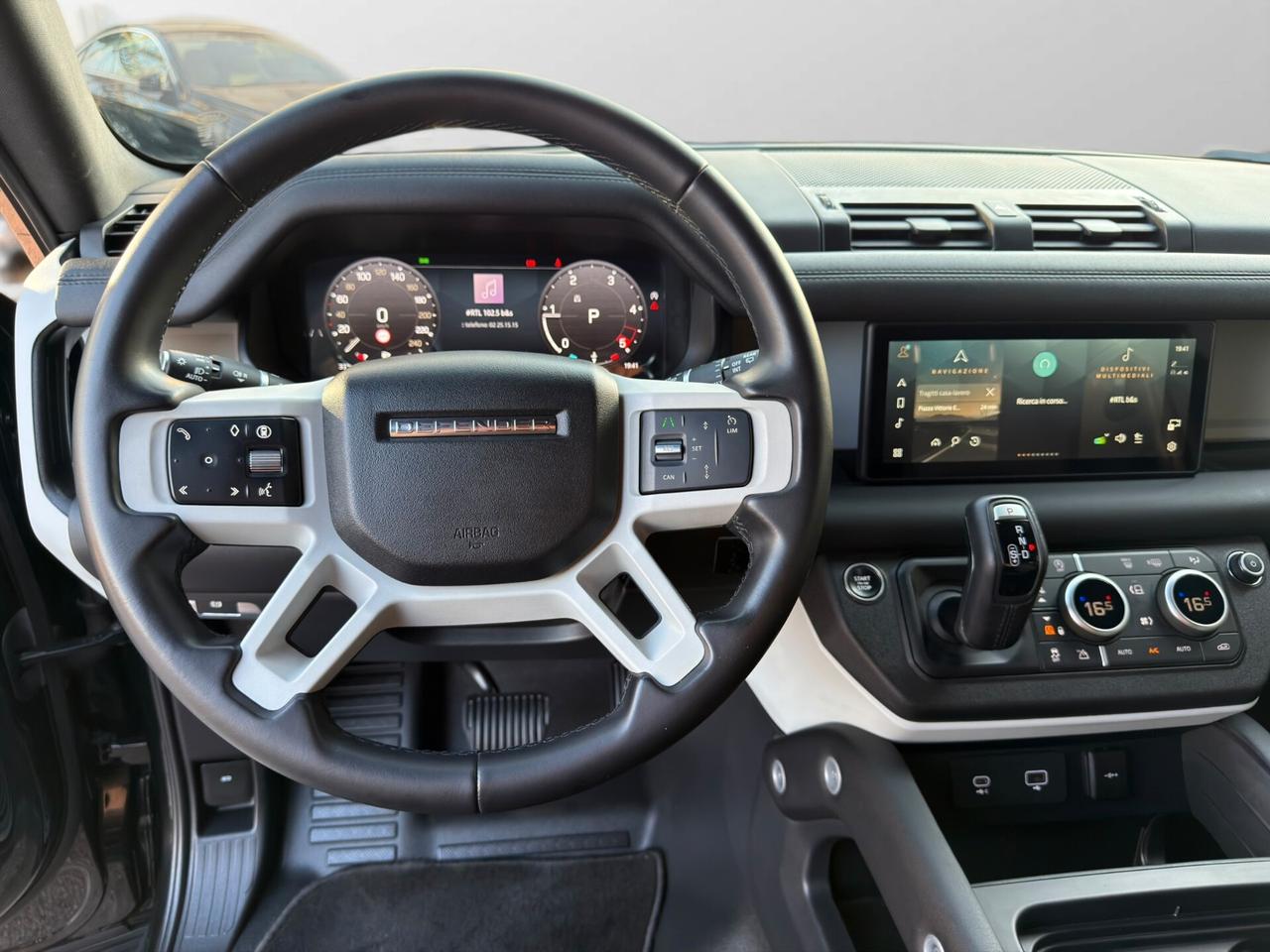 Land Rover Defender 110 3.0D I6 200 CV AWD SE N1 AUTOCARRO