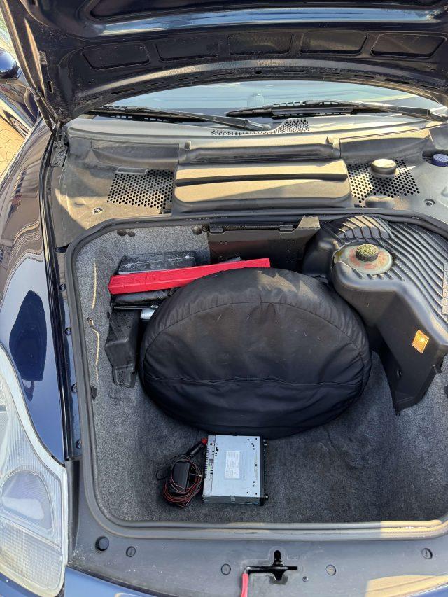 PORSCHE 911 996 Coupe 3.4 Carrera