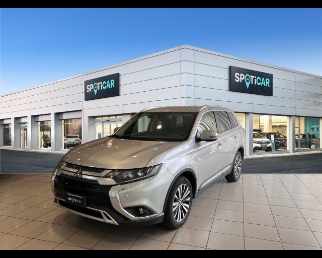 MITSUBISHI Outlander III 2.2 Instyle awd 7p.ti auto my17