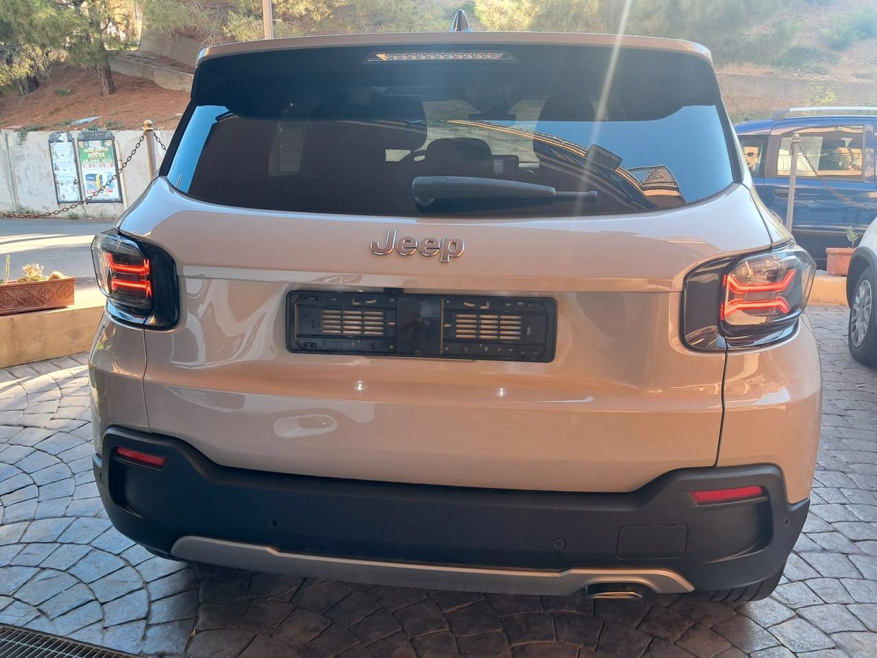 Jeep Avenger 1.2 Turbo 100 CV Summit
