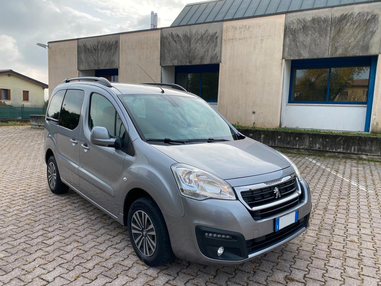 Peugeot Partner Tepee 1.6Hdi Autocarro 5 Posti EURO 6B