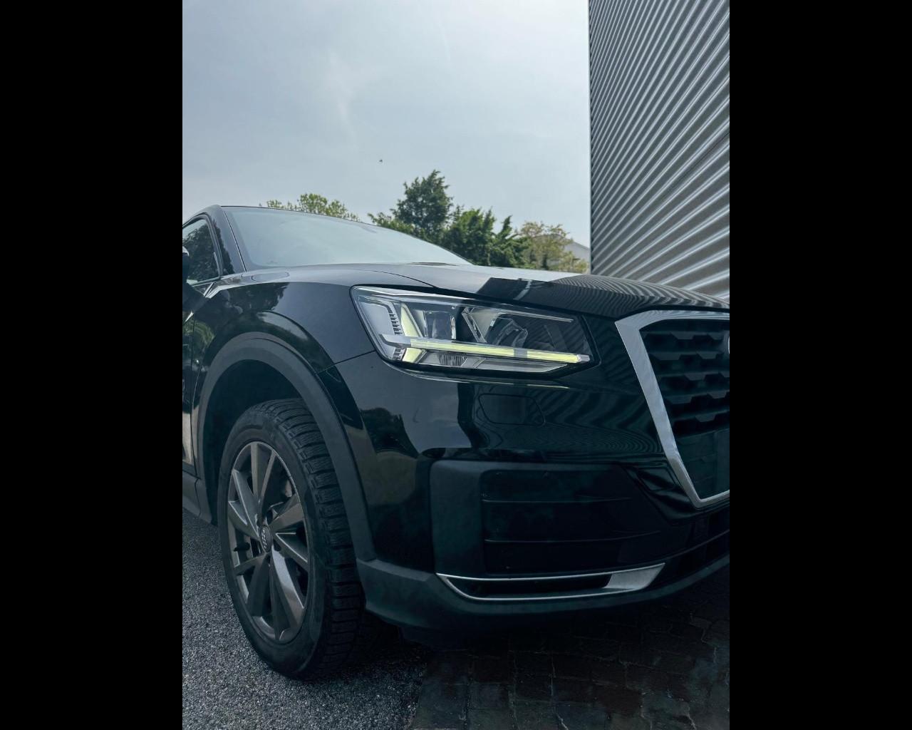 AUDI Q2 30 TDI BUSINESS