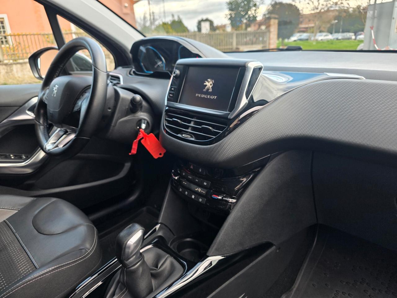 Peugeot 2008 1.6 BlueHDi 100 Allure