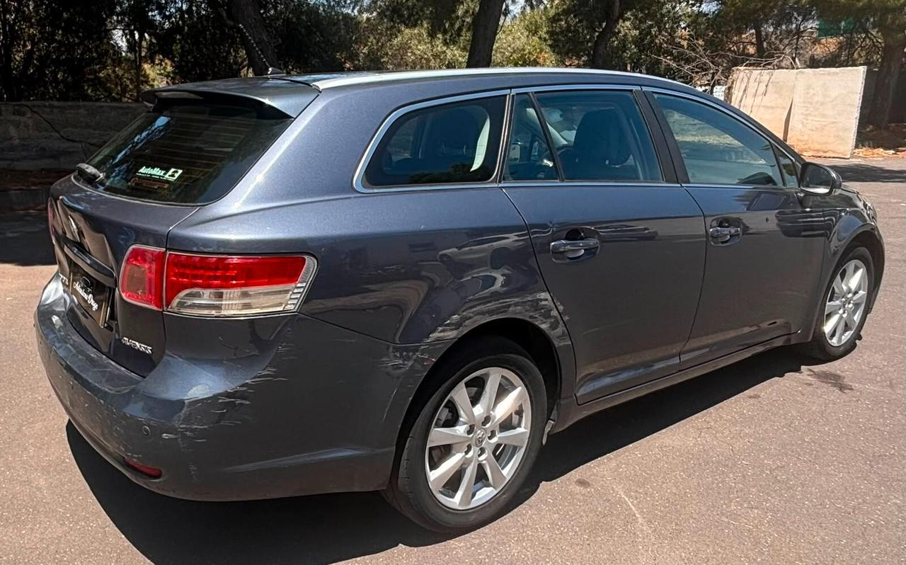 Toyota Avensis 2.0 D-4D Wagon Executive