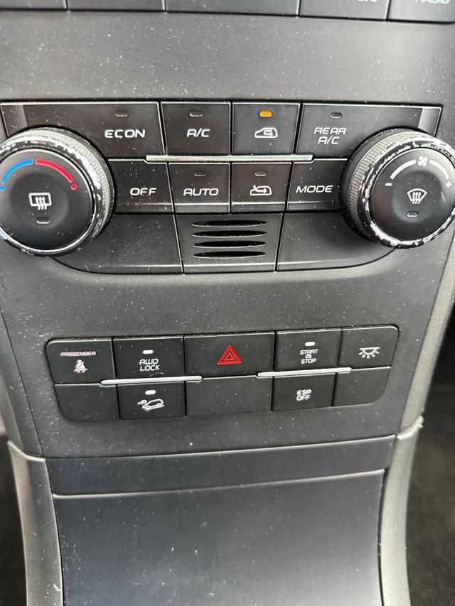 MAHINDRA XUV500 2.2 16V AWD W8