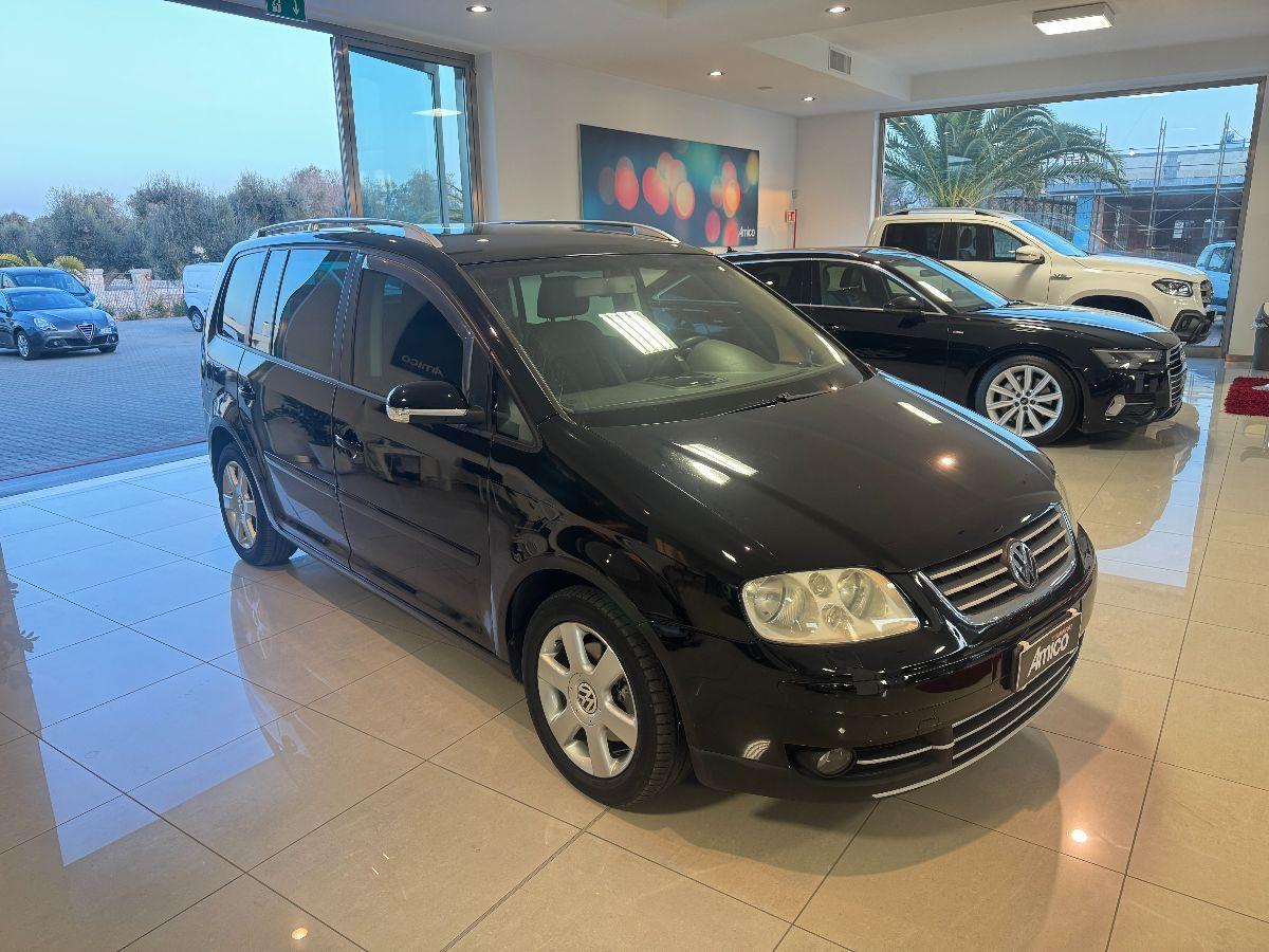 VOLKSWAGEN Touran TDI DSG 7 Posti