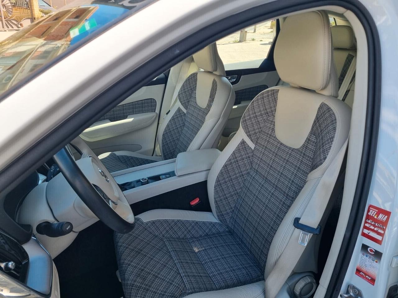 Volvo XC60 D4 190CV 3 ANNI GARANZIA ITALIANA