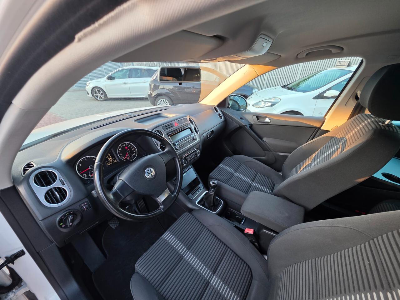 Volkswagen Tiguan 2.0 TDI Sport perfetta e garantita 12M