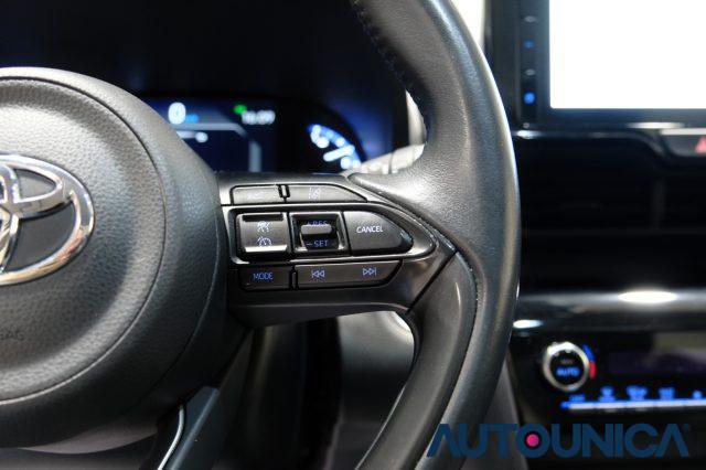 TOYOTA Yaris Cross 1.5 HYBRID E-CVT AWD-I 4x4 LOUNGE TETTO PANORAMA