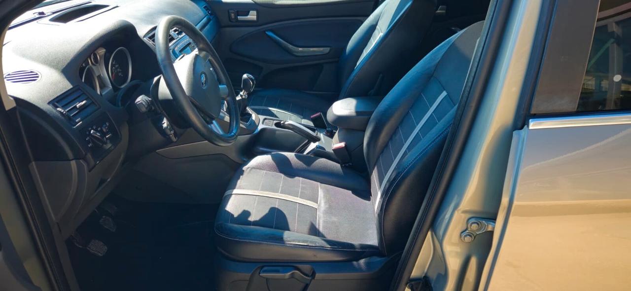 Ford Kuga 2.0 TDCi 136 CV 4WD Titanium