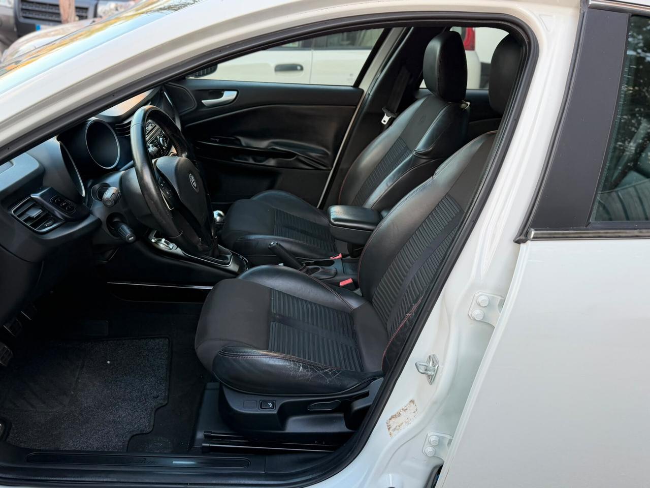 Alfa Romeo Giulietta 2.0 JTDM 2011